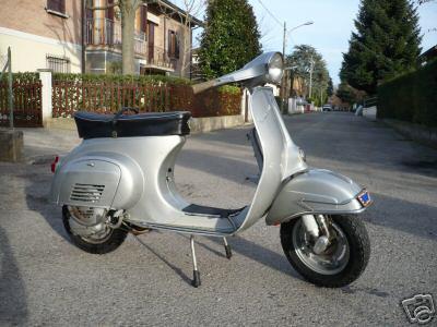 Vespa Colore Chiaro Di Luna Metallizzato