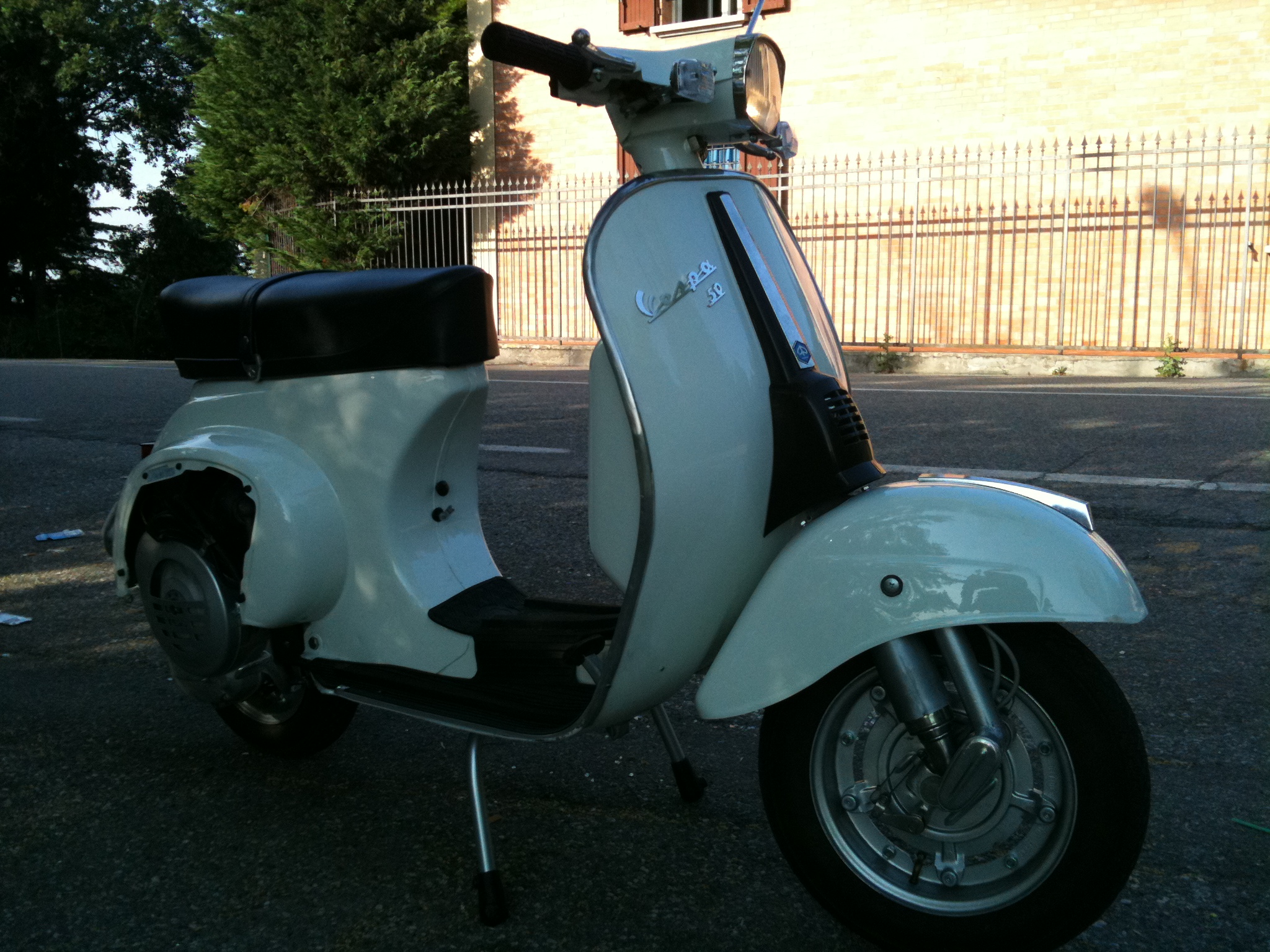 vespa 50 special