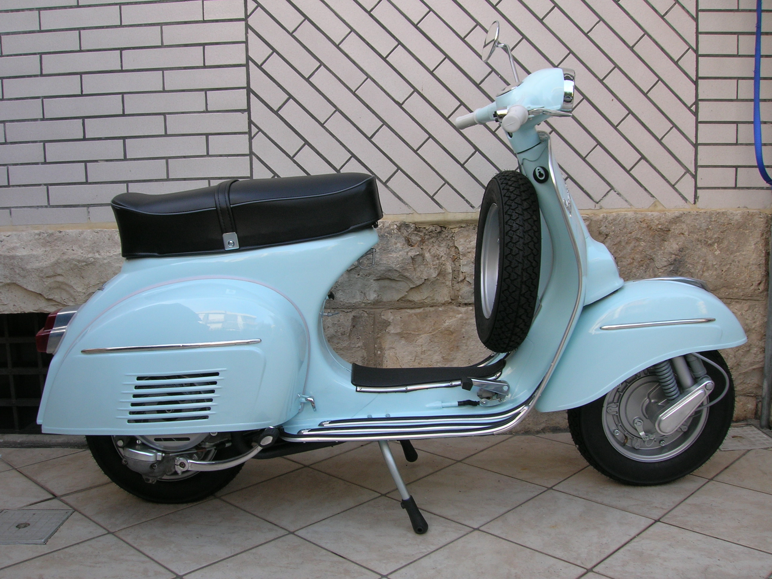 Vespa GT