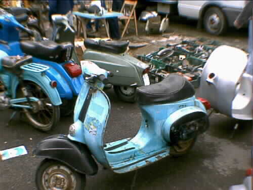 Vespa, lambretta, auto moto d' epoca e tante cose vecchie a gambettola