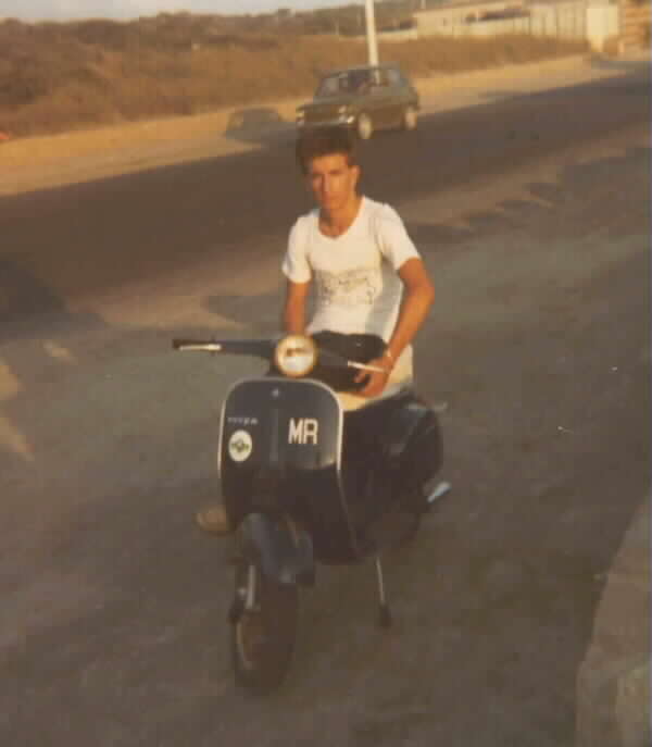 vespa primavera romano 30 anni fa, nel 1976